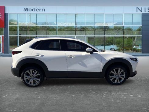 Used 2022 MAZDA CX-30 AWD 2.5 S w/ Premium Package image 4
