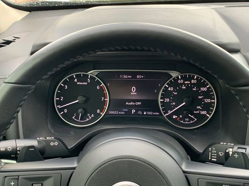 Used 2024 Nissan Rogue SV w/ SV Premium Package image 10