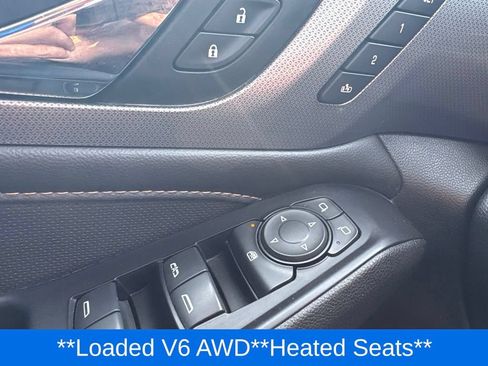 Used 2018 Chevrolet Traverse Premier w/ Redline Edition AWD/4WD image 13