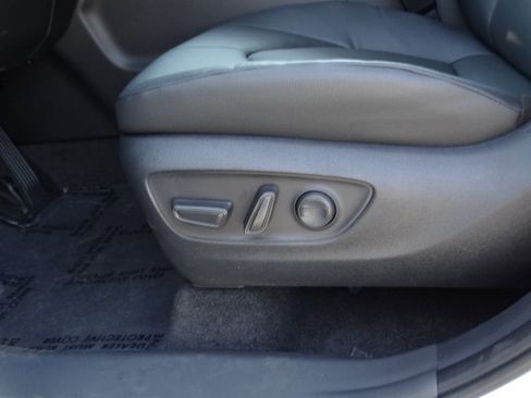 New 2026 Toyota Grand Highlander FWD image 9