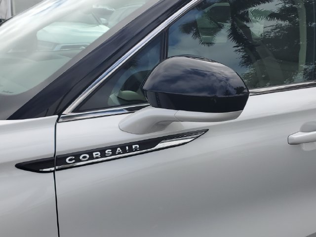 Used 2021 Lincoln Corsair FWD w/ Equipment Group 101A image 12