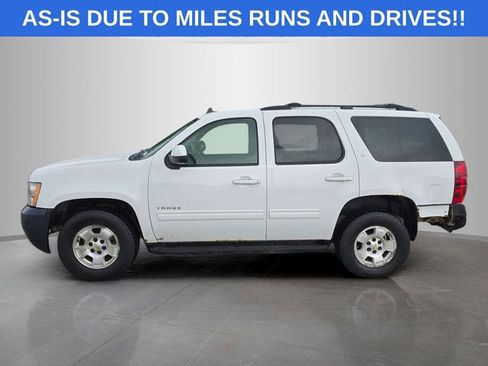 Used 2011 Chevrolet Tahoe LT w/ Luxury Package AWD/4WD image 8
