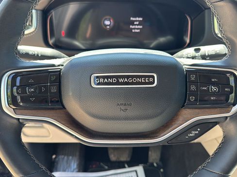 Used 2023 Jeep Grand Wagoneer 4WD image 11