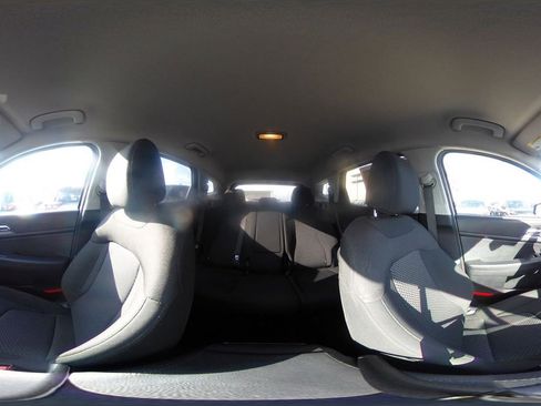 Used 2025 Kia Sportage LX image 41