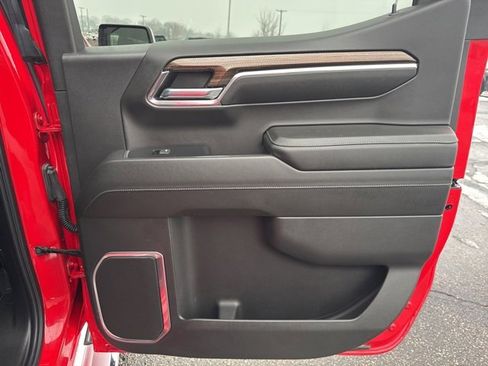 Used 2024 Chevrolet Silverado 1500 LT image 19