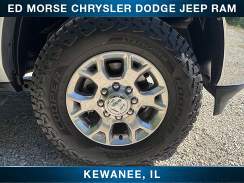 Used 2022 RAM 3500 Laramie AWD/4WD image 16