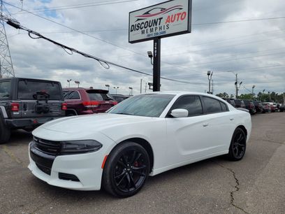 Used 2017 Dodge Charger SE w/ Blacktop Package