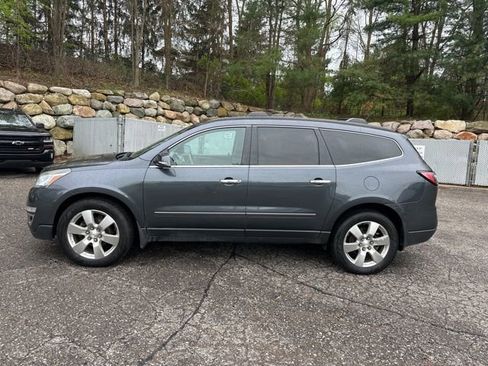 Used 2013 Chevrolet Traverse LTZ AWD/4WD image 2
