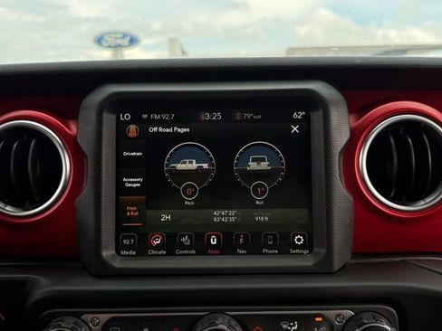 Used 2022 Jeep Gladiator Rubicon w/ LED Lighting Group AWD/4WD image 31