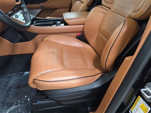 Certified 2023 Lincoln Aviator Black Label w/ Dynamic Handling Package image 26