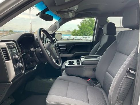 Used 2018 Chevrolet Silverado 1500 LT w/ All Star Edition AWD/4WD image 2