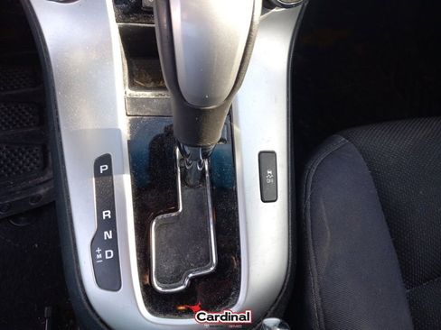 Used 2014 Chevrolet Cruze LT image 33