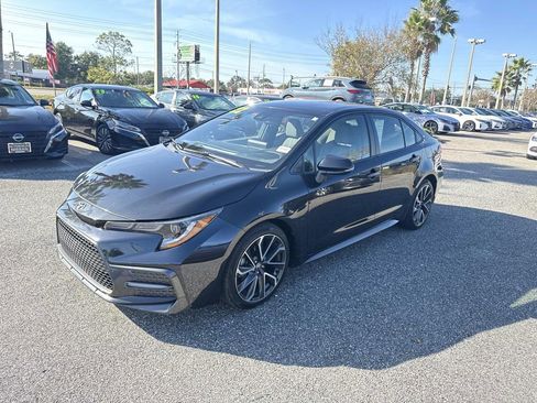 Used 2022 Toyota Corolla SE image 8