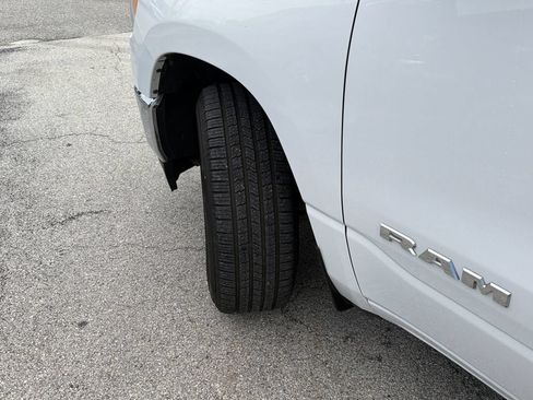 Used 2022 RAM 1500 Big Horn AWD/4WD image 33