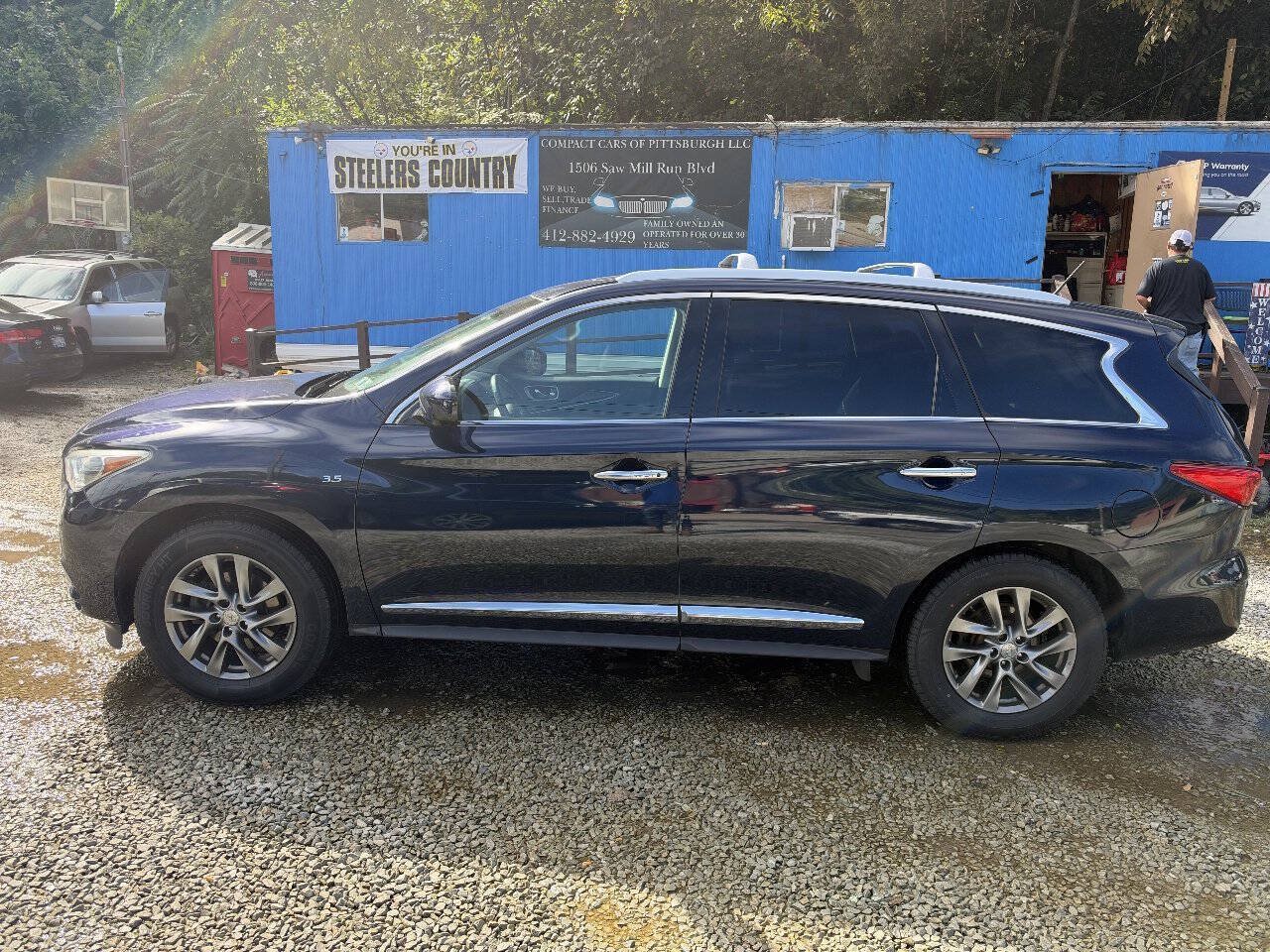 Used 2015 INFINITI QX60 Luxe w/ Premium Plus Package AWD/4WD image 2