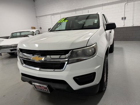 Used 2016 Chevrolet Colorado W/T w/ WT Convenience Package AWD/4WD image 9
