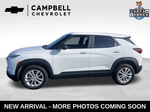 Used 2025 Chevrolet TrailBlazer LS w/ LS Convenience Package AWD/4WD image 2
