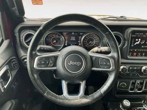 Used 2021 Jeep Wrangler Unlimited Sahara AWD/4WD image 13