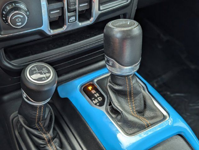 Used 2022 Jeep Gladiator Overland AWD/4WD image 17