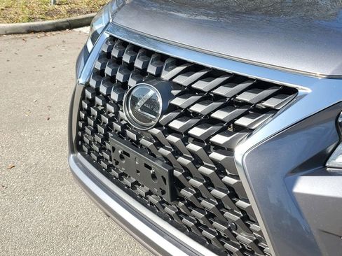 Used 2023 Lexus GX 460 Premium w/ Premium Package image 9