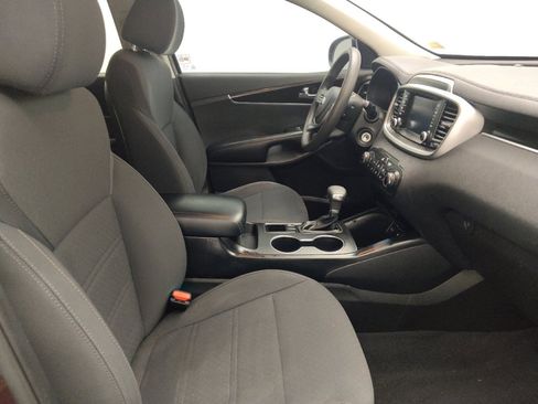 Used 2019 Kia Sorento FWD image 21