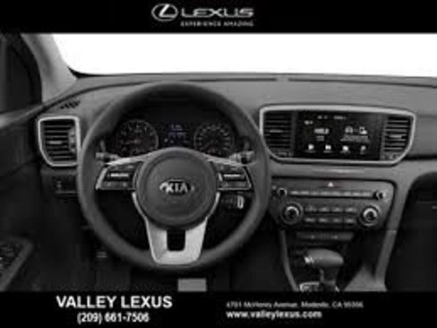 Used 2020 Kia Sportage S image 7