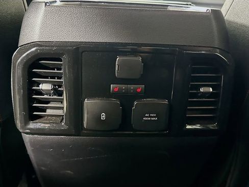 Used 2019 Ford F150 Lariat w/ Equipment Group 502A Luxury AWD/4WD image 28