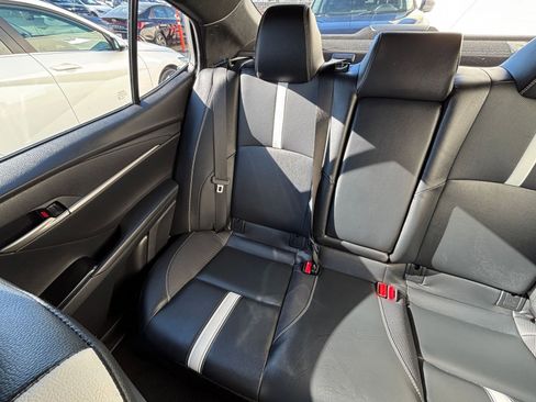 Used 2025 Toyota Camry SE image 41