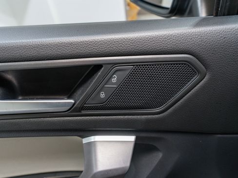 Used 2024 Volkswagen Tiguan S image 13