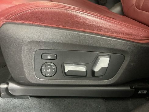 Used 2023 BMW X4 M40i w/ Premium Package image 21