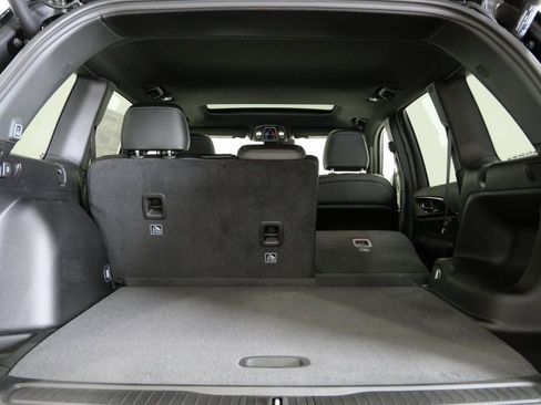 New 2025 Jeep Grand Cherokee Altitude image 28