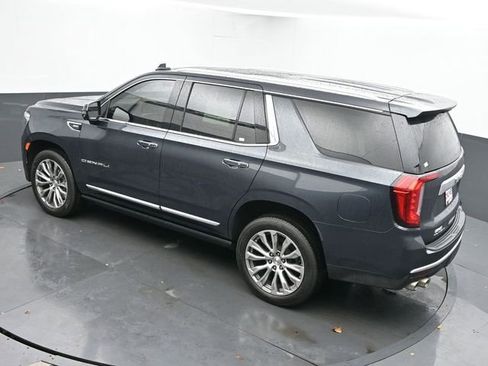 Used 2021 GMC Yukon Denali w/ Denali Premium Package image 46