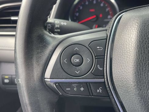 Used 2020 Toyota Camry XSE FWD image 23
