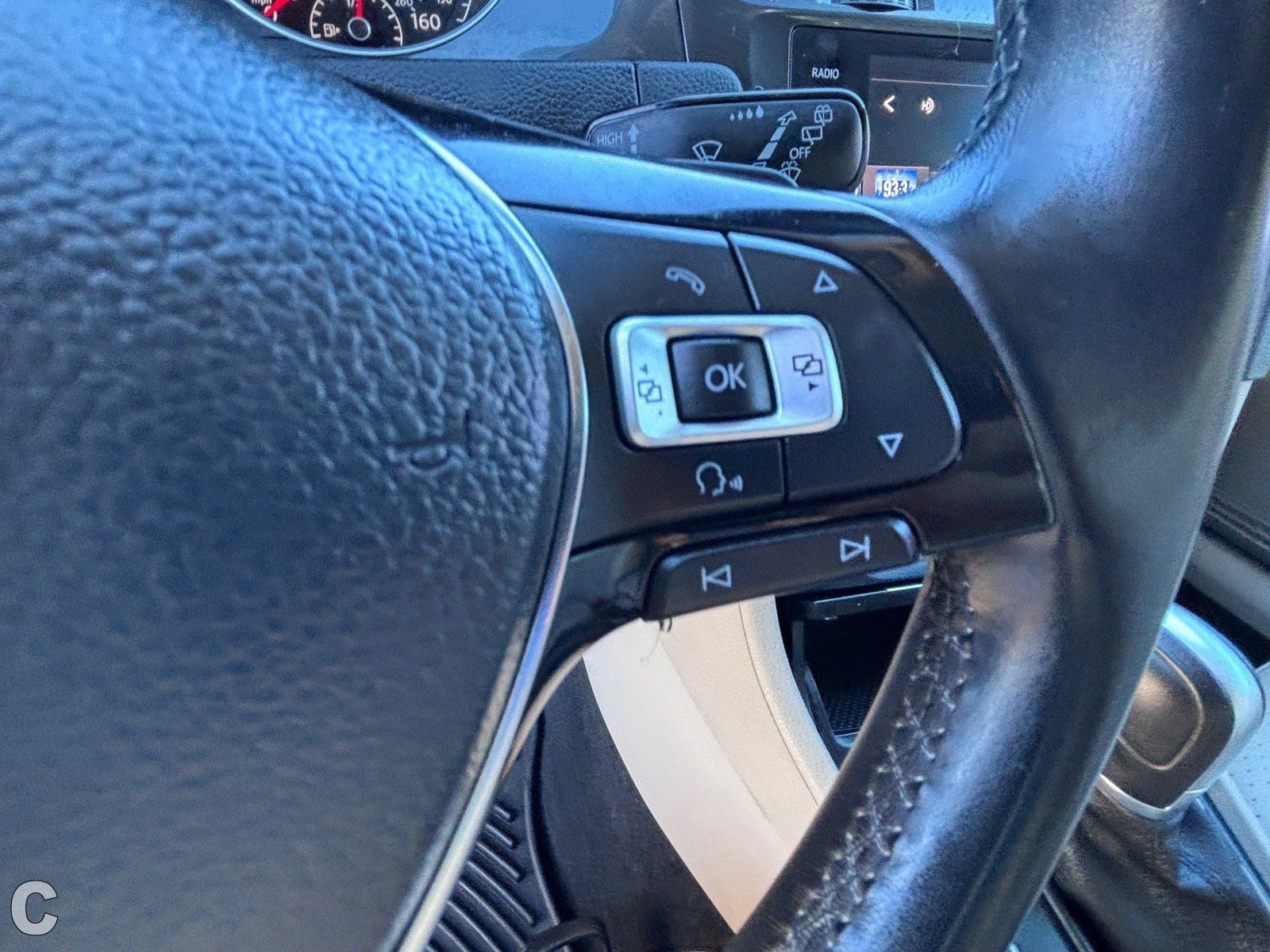 Used 2018 Volkswagen Golf SE FWD image 24