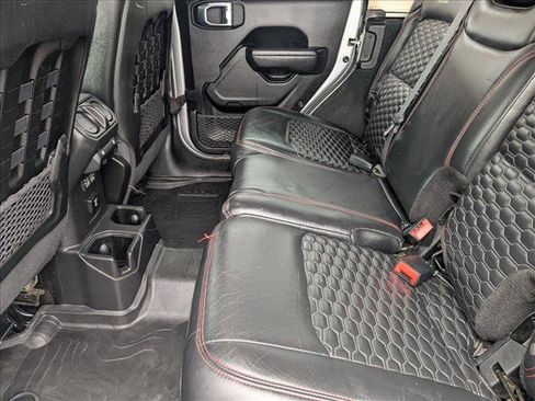 Used 2022 Jeep Wrangler Unlimited Rubicon w/ Xtreme Recon 35" Tire Package image 18