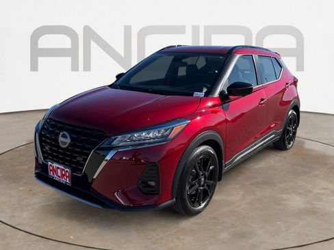 Used 2023 Nissan Kicks SR image 7