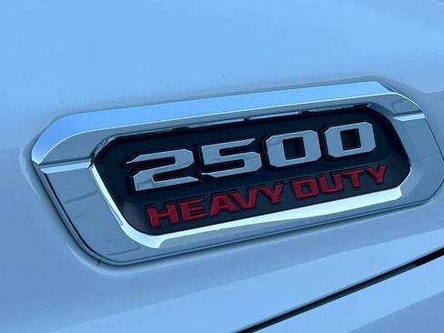 Used 2024 RAM 2500 Tradesman w/ Chrome Appearance Group image 17