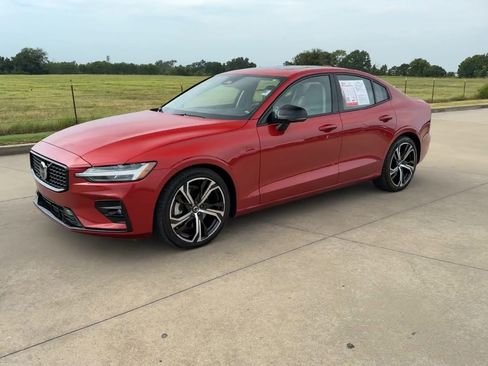 Used 2024 Volvo S60 B5 Core image 4