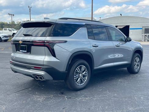 New 2026 Chevrolet Traverse LT FWD image 7