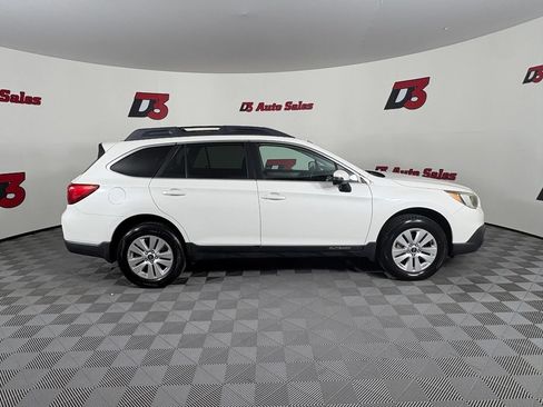 Used 2016 Subaru Outback 2.5i Premium AWD/4WD image 7