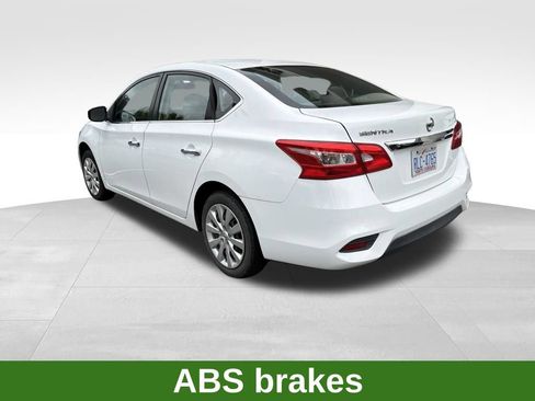 Used 2016 Nissan Sentra S FWD image 5