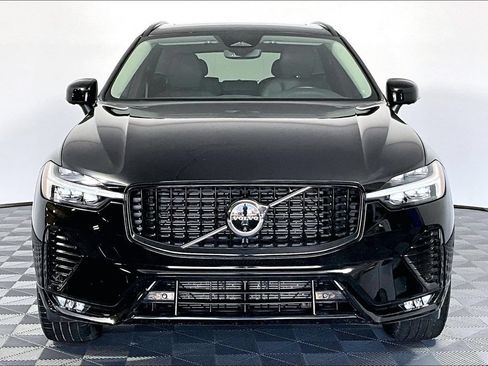 Used 2024 Volvo XC60 B5 Plus w/ Protection Package Premier AWD/4WD image 3