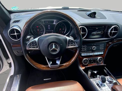 Used 2017 Mercedes-Benz SL 450 image 6