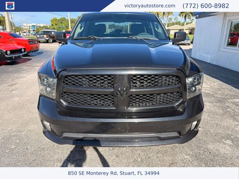 Used 2017 RAM 1500 Express w/ Black Ram 1500 Express Group RWD image 4