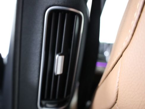 Used 2025 Mercedes-Benz GLS 450 4MATIC image 52