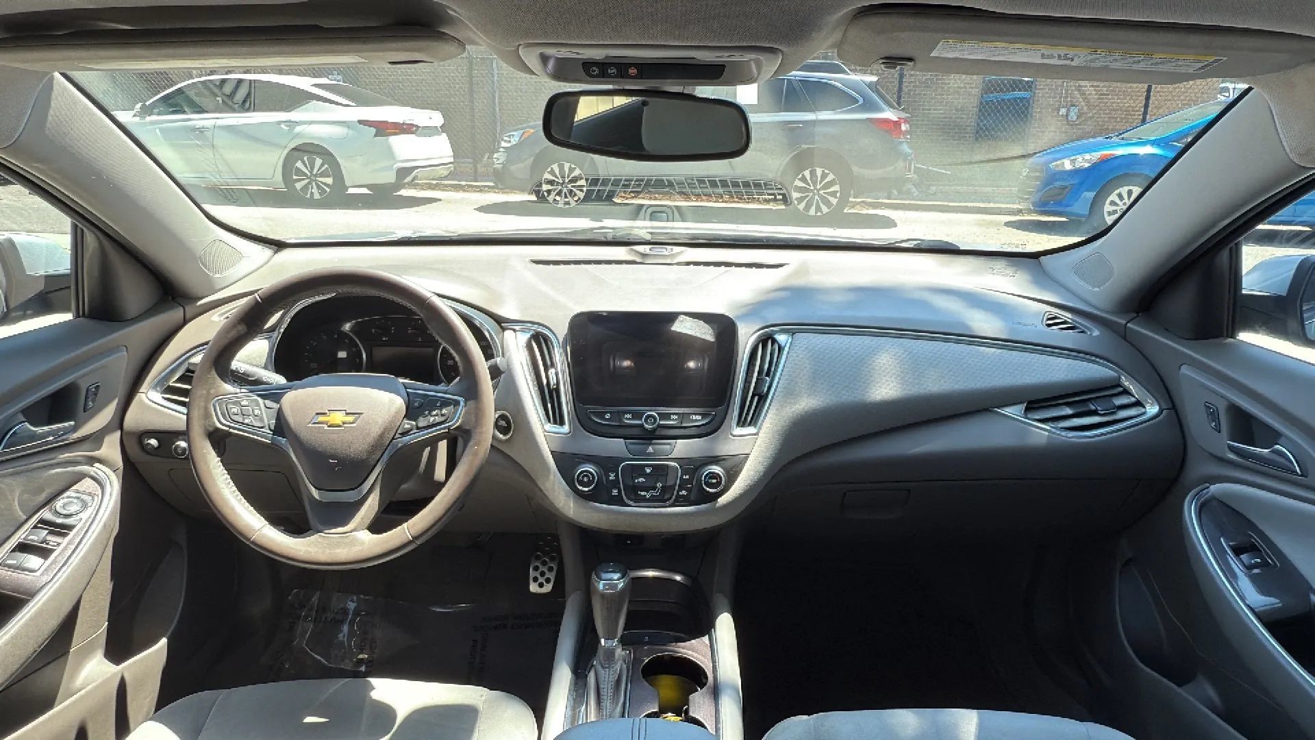 Used 2017 Chevrolet Malibu LT FWD image 24