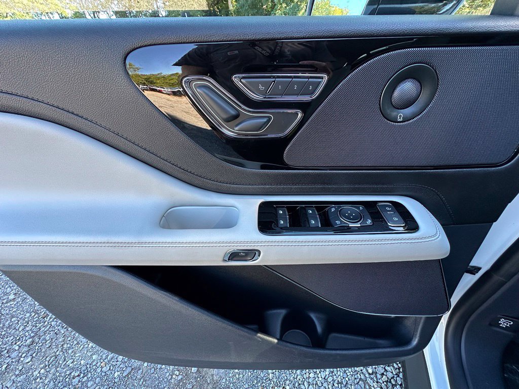 New 2027 Lincoln Aviator Reserve AWD/4WD image 18