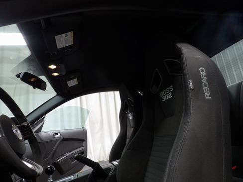 Used 2013 Ford Mustang Boss 302 w/ Boss 302 Accessory Pkg image 10