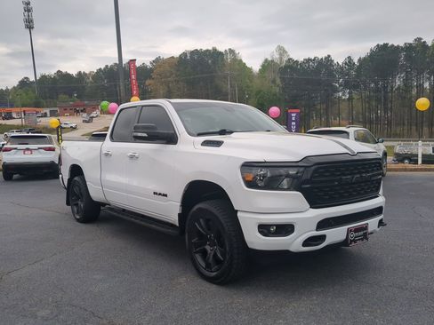 Used 2022 RAM 1500 Big Horn AWD/4WD image 3
