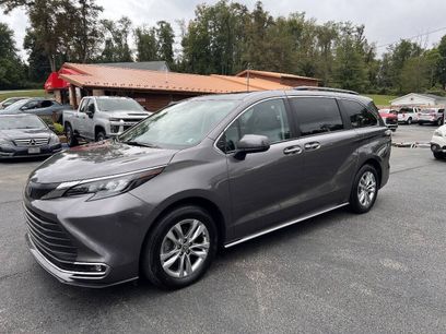 Used 2024 Toyota Sienna XLE w/ XLE Plus Package